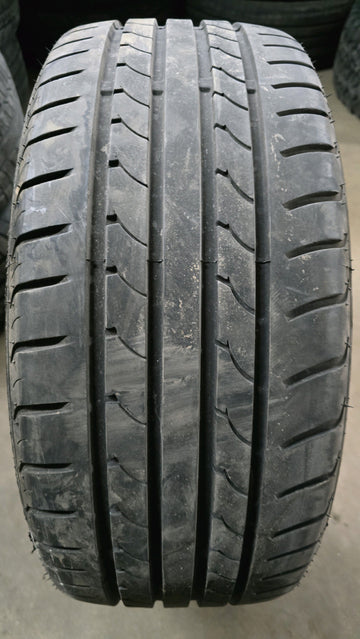 1 x P225/45R17 94W Maxtrek Maximus M1