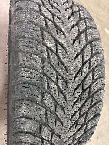 4 x P225/40R19 93T Nokian Hakkapeliitta R3