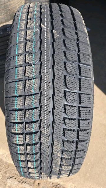 4 x LT265/70R17 121/118S Maxtrek Trek M7