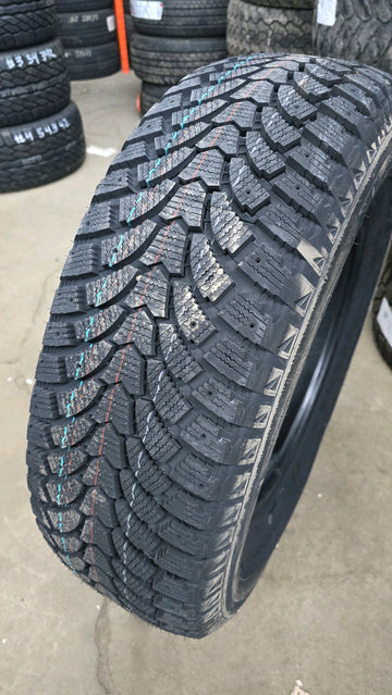 4 x LT265/70R17 121/118R Maxtrek Trek M900 ice