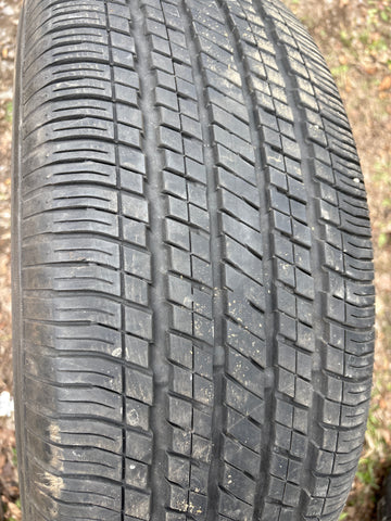 1 x P235/65R17 104T Yokohama Bluearth S34