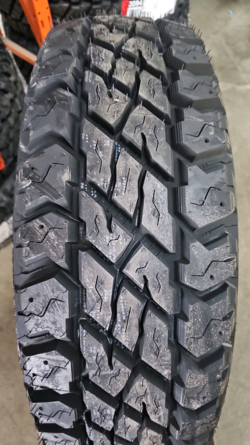 4 x LT245/70R17 119/116Q Cooper Discoverer S/T Maxx