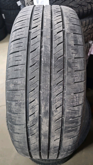 1 x P215/60R17 96T Laufenn G Fit AS