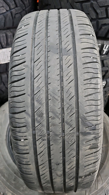 1 x P235/65R17 104H GT Radial Champiro Touring A/S