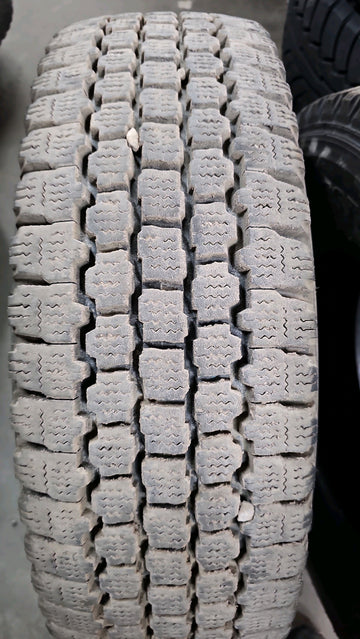 4 x LT225/75R16 115/112Q Bridgestone Blizzak W965