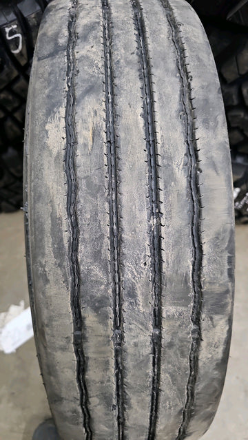 1 x ST235/80R16 129/125L Mirage FLT 323