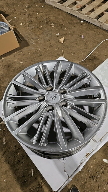 4 x 7/0R17  Hyundai