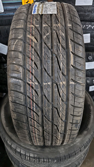 4 x P0/55R0 109V Toyo Versado CUV