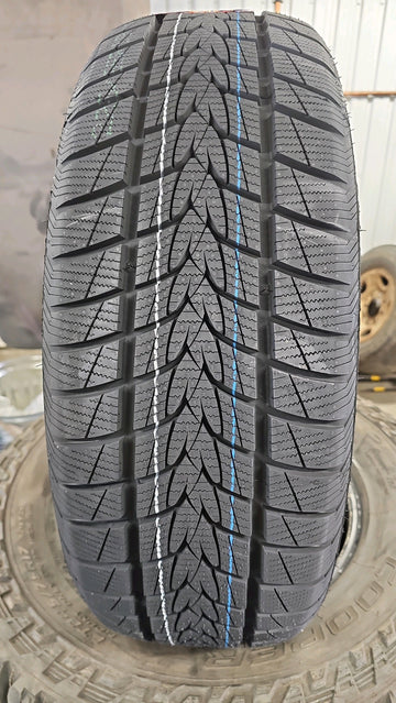 4 x P225/55R19 99V Minerva Frostrack UHP