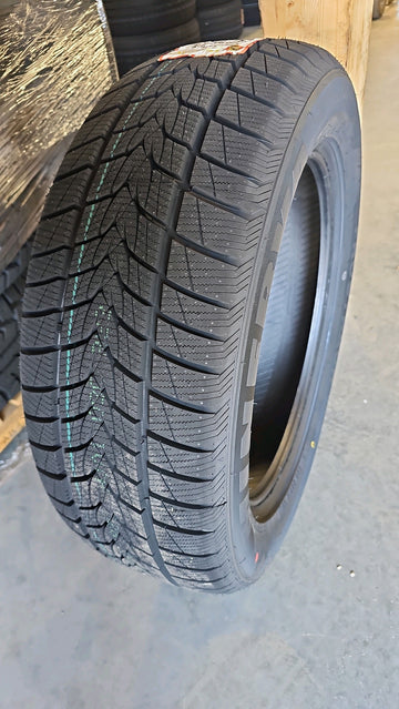 4 x P245/45R19 102V Minerva Ice Plus S210