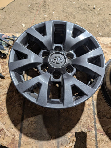 4 x 7/0R16  Toyota