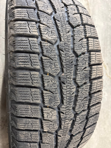 4 x P215/55R17 98H Toyo Observe GSi-6 HP