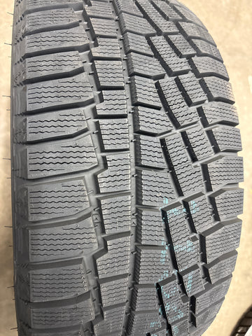4 x P235/45R18 98H Cooper Discoverer True North