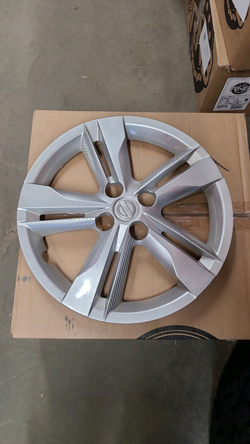 4 x 17/0R17  Enjoliveur Nissan