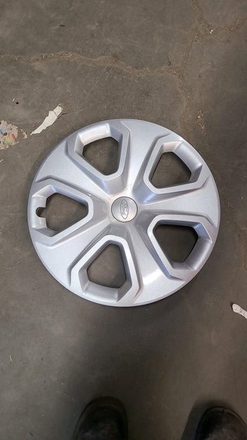 4 x 18/0R18  Enjoliveur Unknown