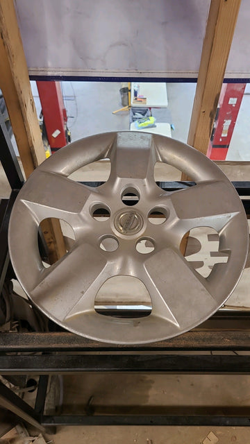 4 x 16/0R16  Enjoliveur Nissan