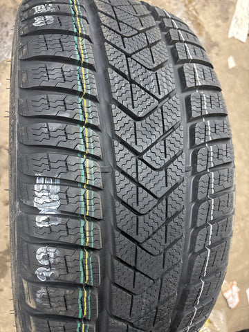 4 x P225/40R18 92V Pirelli Winter SottoZero Series 3