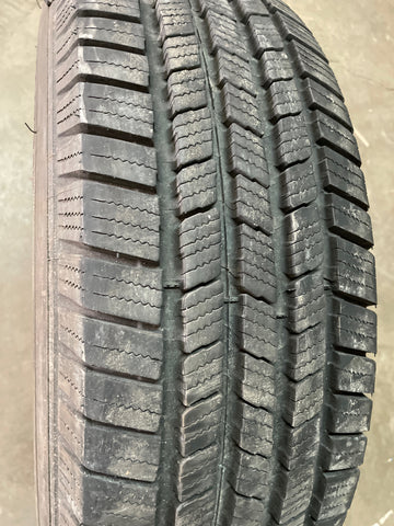 1 x LT245/75R17 121/118R Michelin Defender LTX M/S