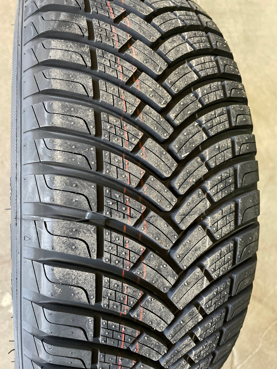 4 x P195/60R15 88H Maxtrek Relamax 4S