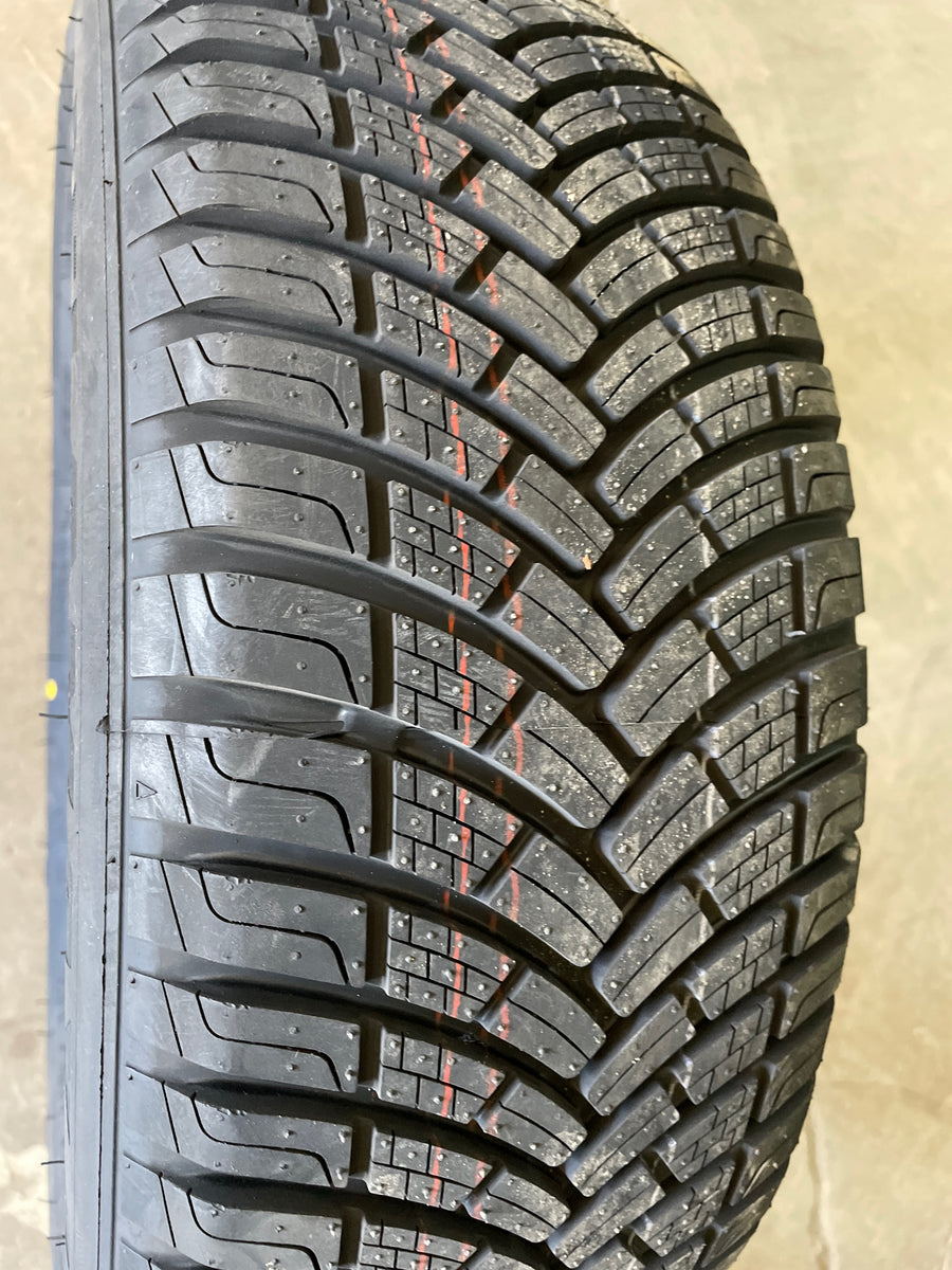 4 x P195/60R15 88H Maxtrek Relamax 4S