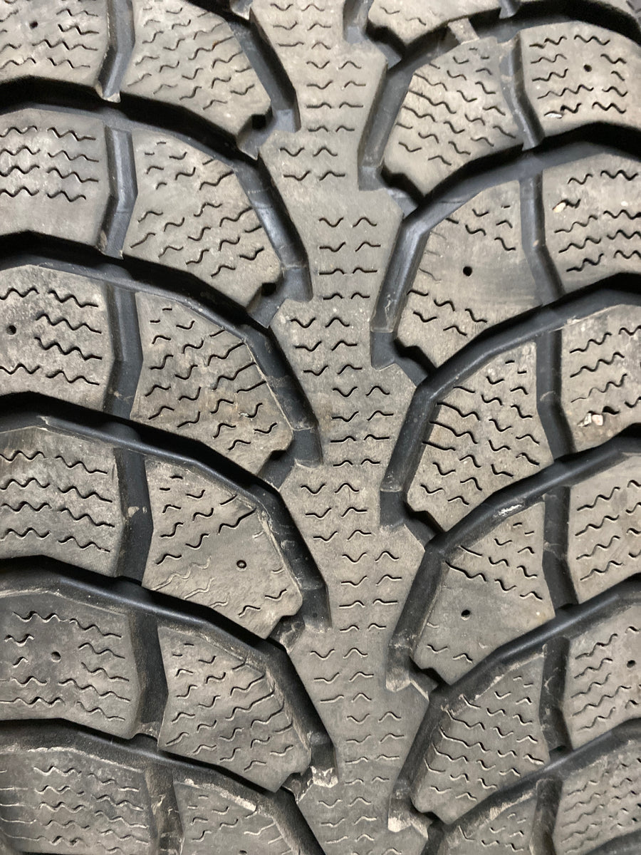 4 x P235/65R17 104S Rovelo RWS-677