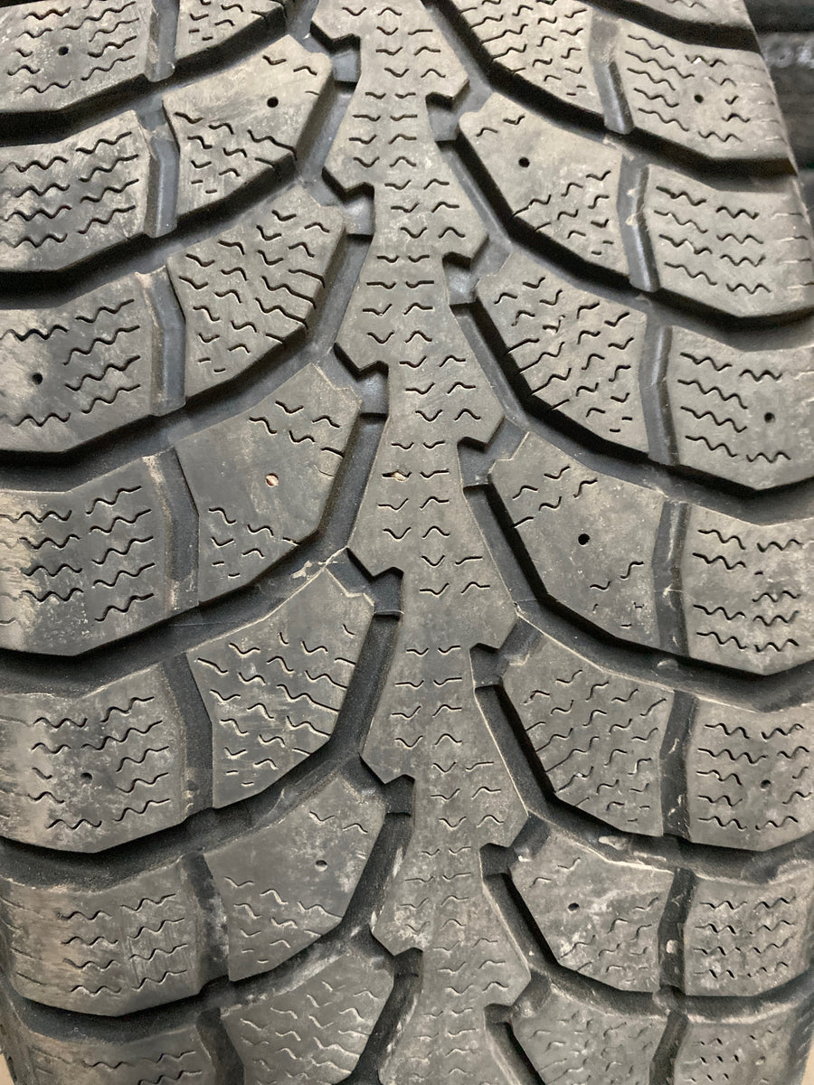 4 x P235/65R17 104S Rovelo RWS-677