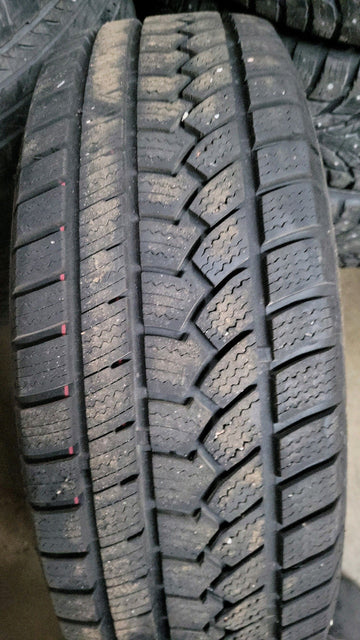 4 x P225/60R17 99H Ovation W586