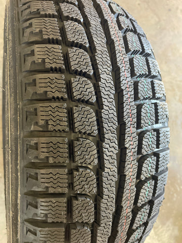 4 x P185/60R14 82H Maxtrek Trek M7