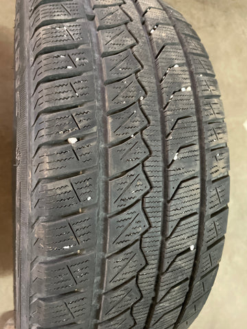 4 x P215/60R16 95H Farroad FRD79