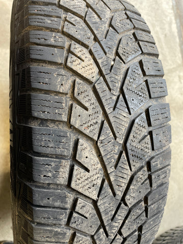 4 x P215/70R16 100T Gislaved Nord Frost 100 SUV