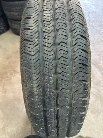 1 x P225/75R16 104S Goodyear Wrangler ST