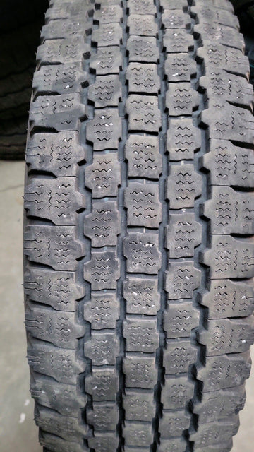 4 x LT225/75R16 115/112Q Bridgestone Blizzak W965