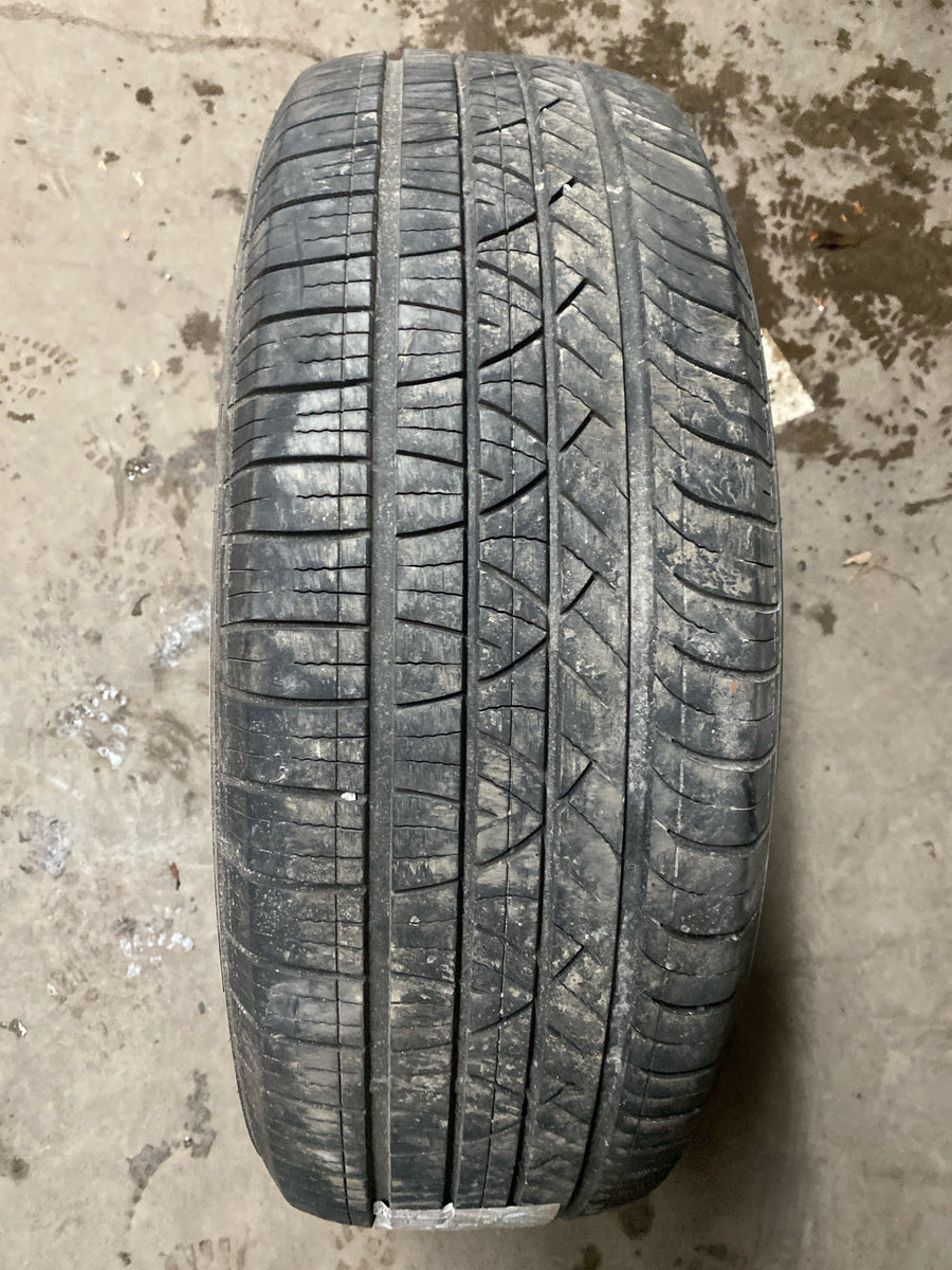 2 x P225/65R17 102T Motomaster SE3