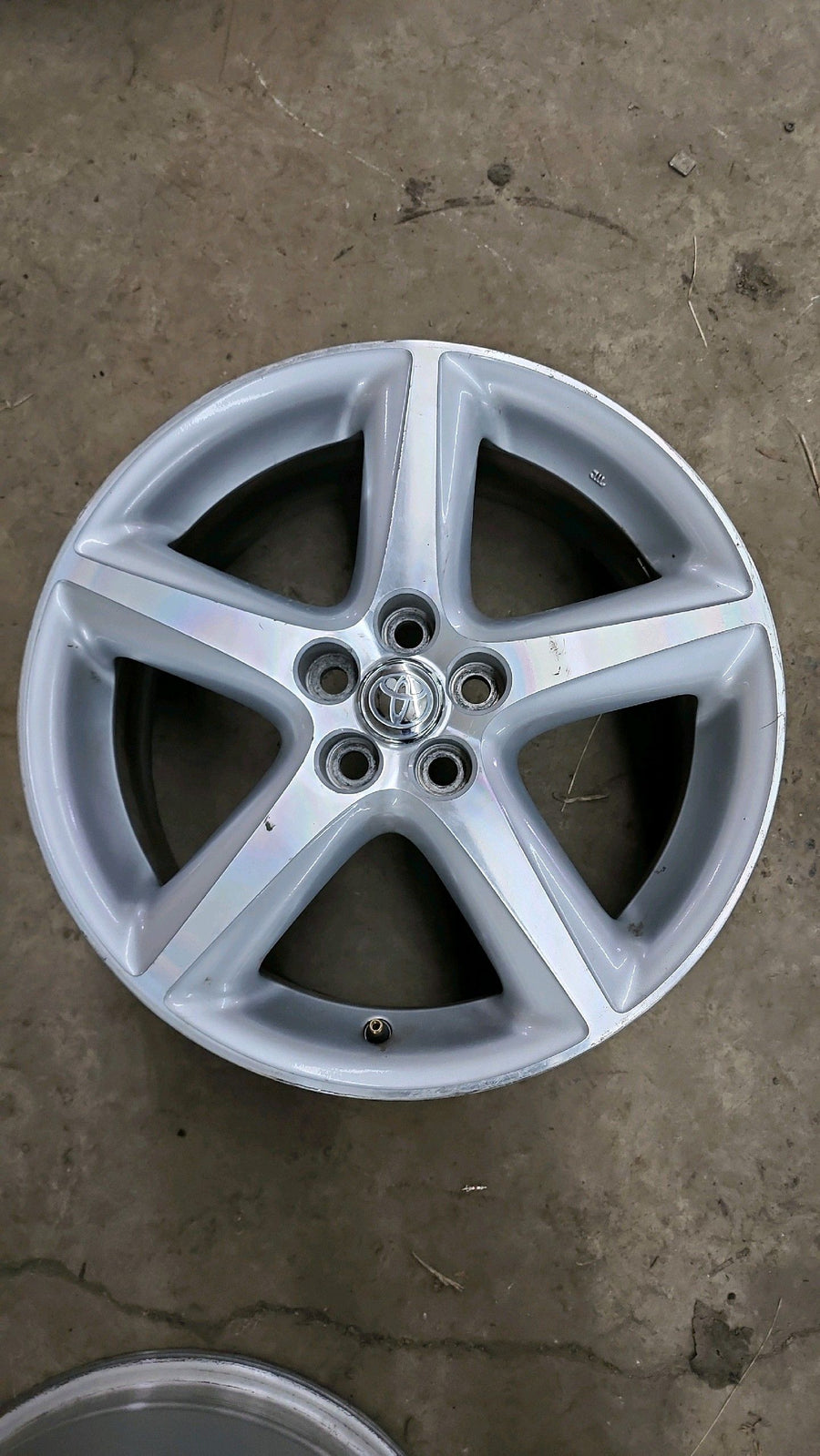 4 x 7/0R17  Toyota