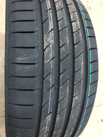 4 x P245/45R19 102W Maxtrek Maximus M2