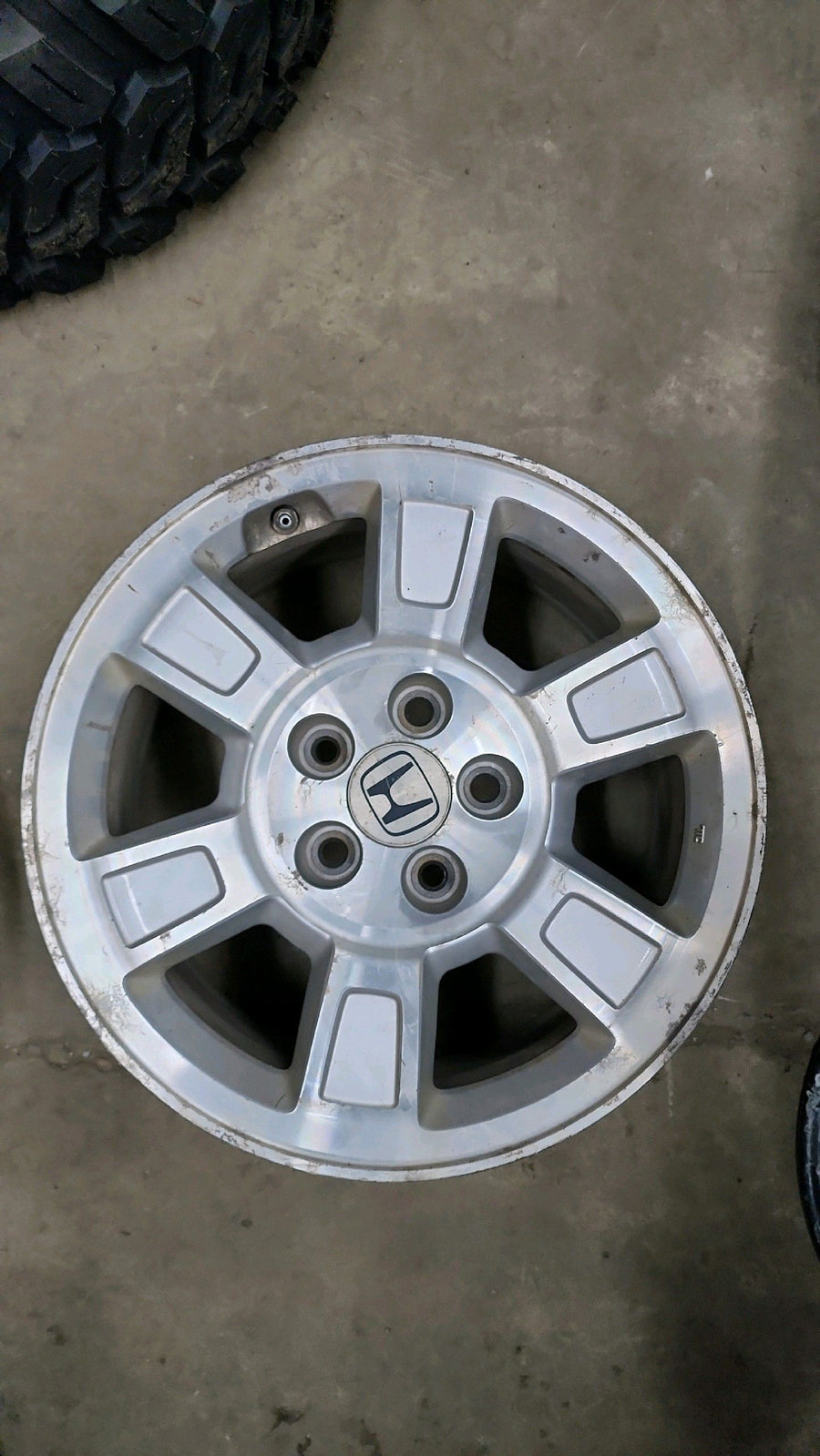 4 x 7/0R17  Honda