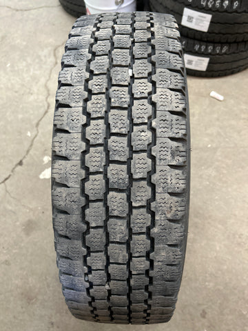 4 x LT225/75R16 115/120Q Bridgestone Blizzak W965