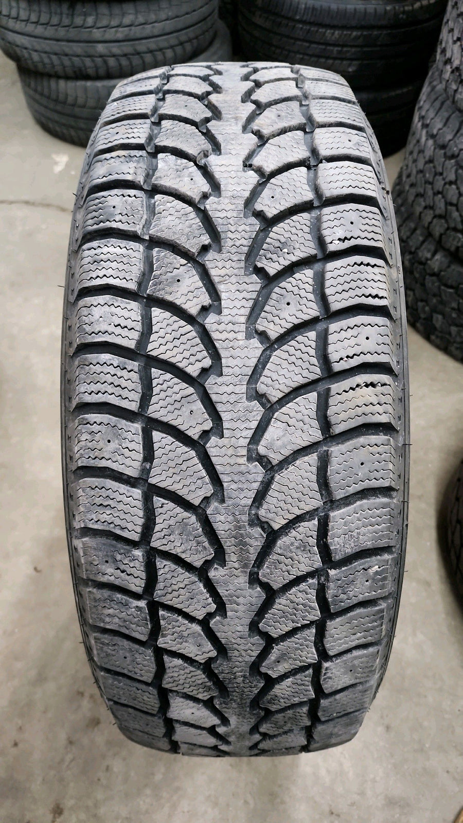 4 x P275/65R18 116S Rovelo RWS-677