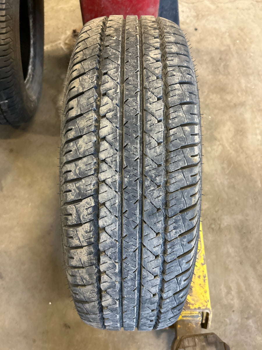 2 x P215/70R15 97S Firestone FR710