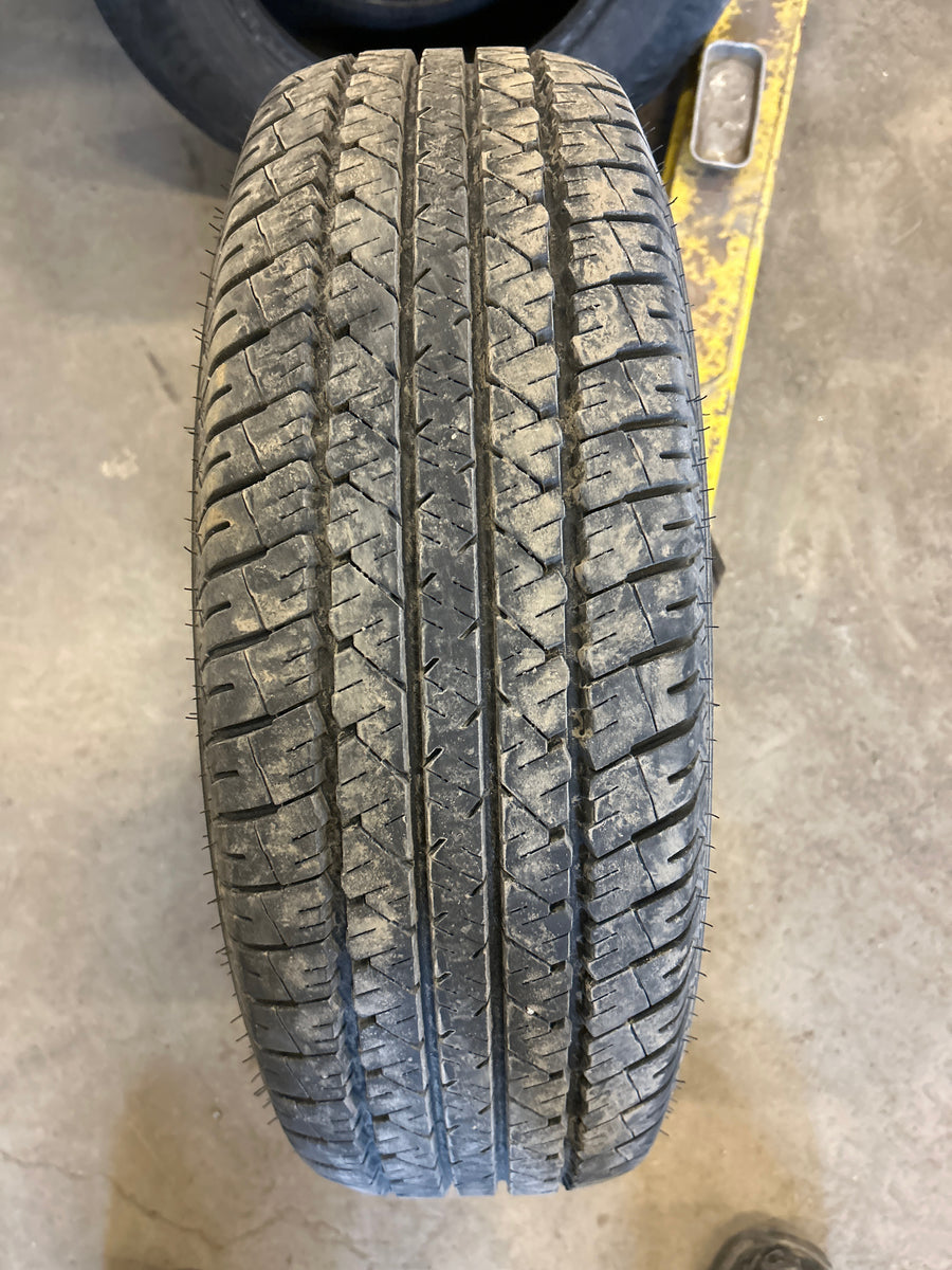 2 x P215/70R15 97S Firestone FR710