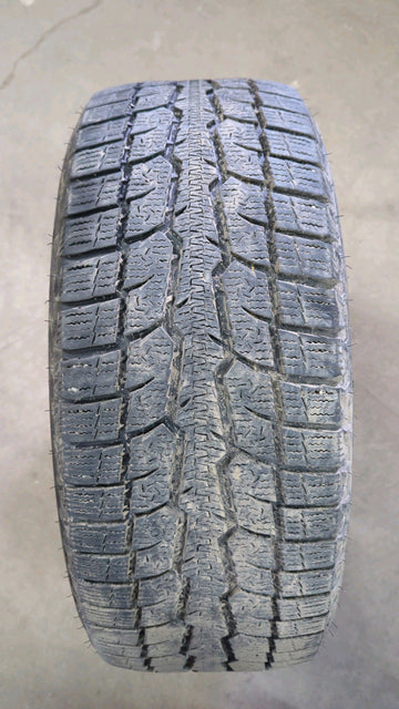 1 x P215/55R17 98H Toyo Observe GSi-6 HP