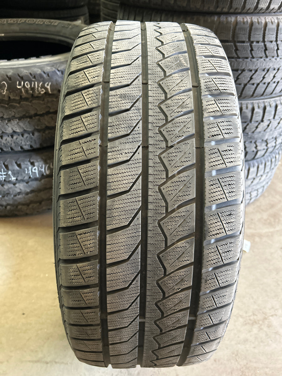 2 x P255/45R20 105V Farroad FRD79