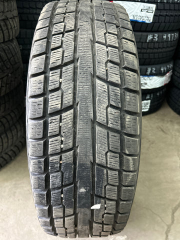 4 x P215/70R16 100T Yokohama Ice Guard iG 51 V