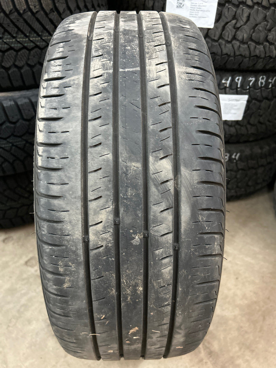 2 x P215/50R17 95V Kumho Solus TA31