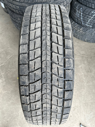 2 x P235/65R18 106R Dunlop Winter Maxx SJ8