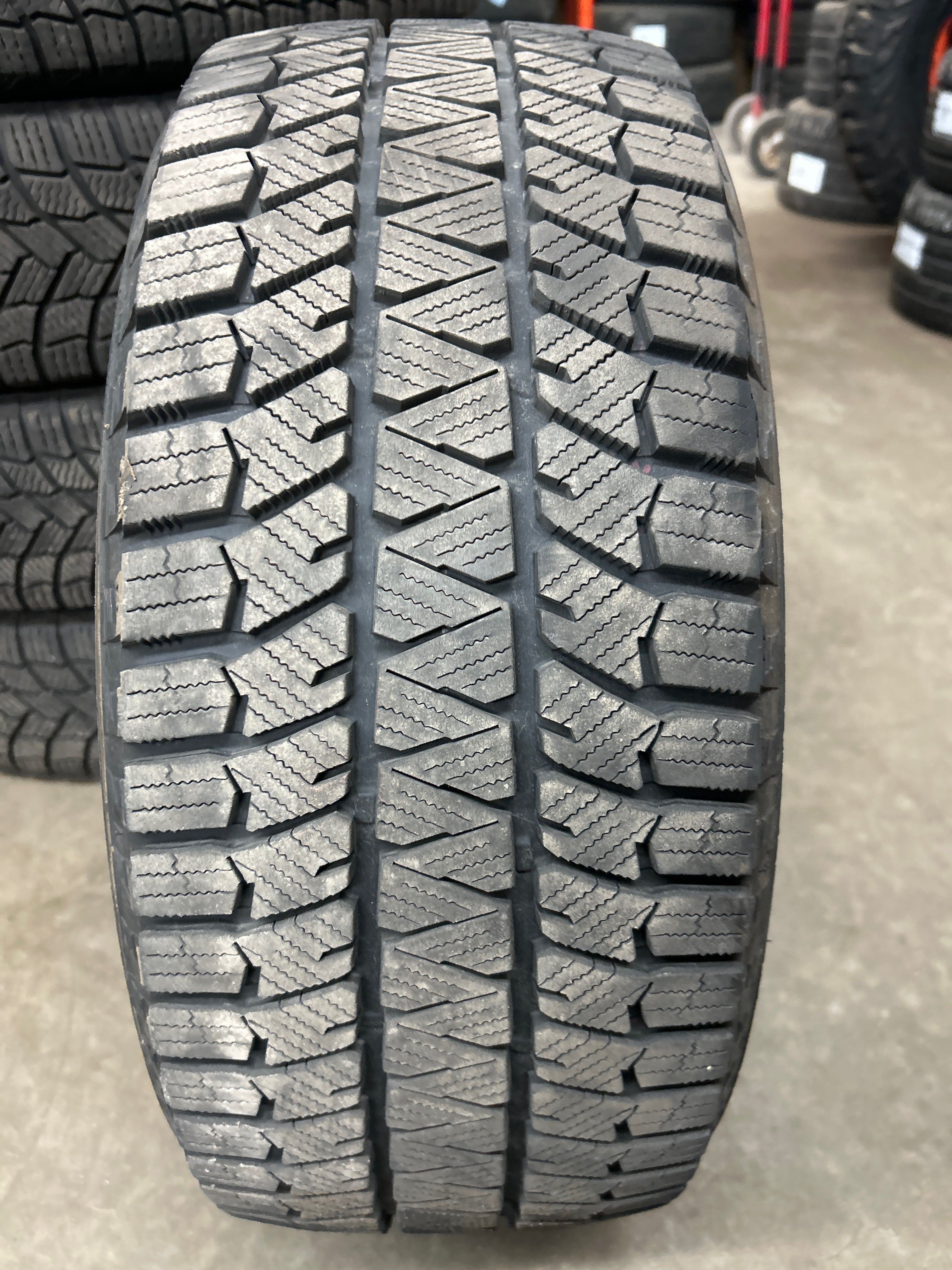 BRIDGESTONE - pocochoco❣️ BRIDGESTONE 385/65R22.5 J/18 M864 : Amazon.ca: Automotive