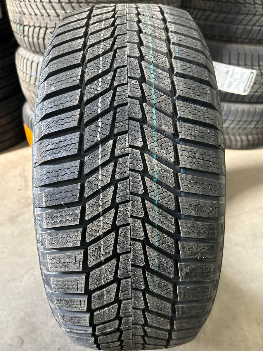 4 x P215/55R16 97H Continental WinterContact SI