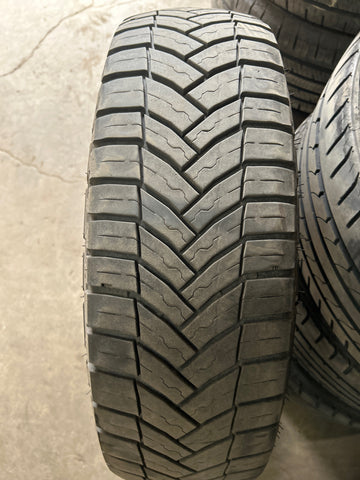 1 x LT195/75R16 107/105R Michelin Agilis Cross Climate