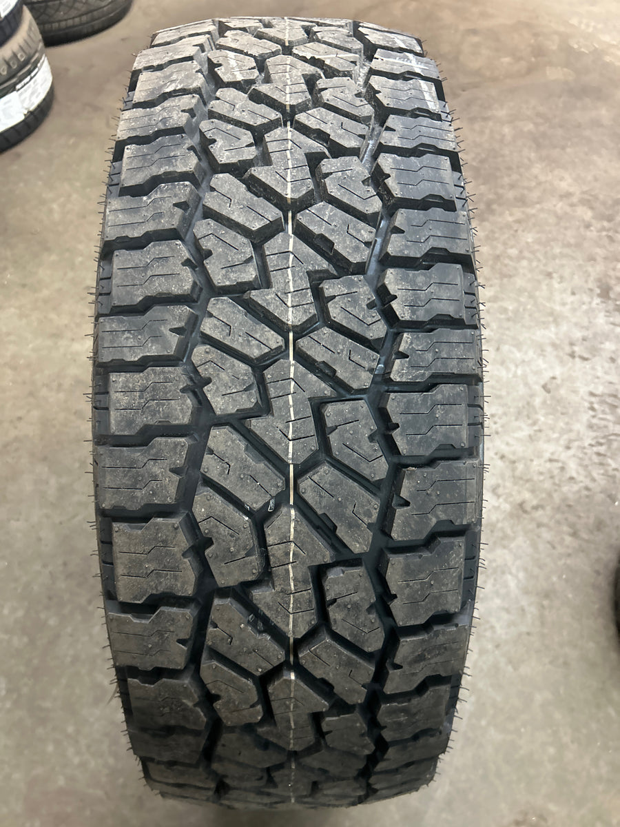 4 x LT275/70R18 125/122S Falken Wildpeak A/T4W