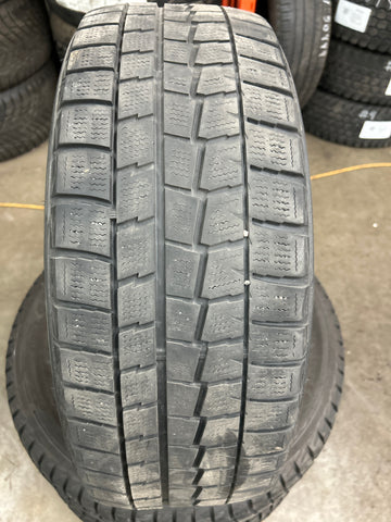 1 x P215/55R17 94T Dunlop Winter Maxx